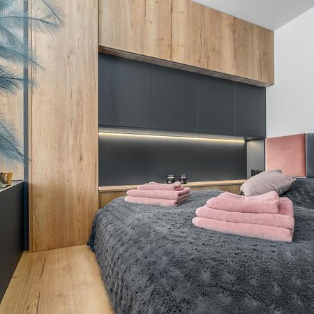 Apartament Flaming Hanza Tower Szczecin Exteriör bild