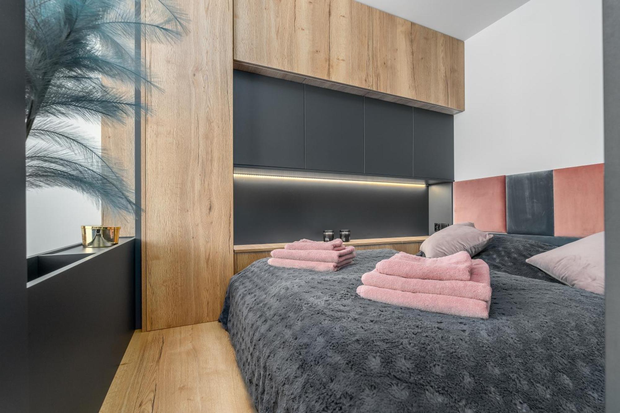 Apartament Flaming Hanza Tower Szczecin Exteriör bild